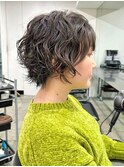 抜け感ニュアンスショートパーマ