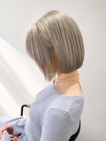 フェイスフレームデザイン(face frame design) ◯ホワイトベージュ ボブ