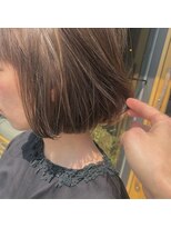 ミクロ(Micro)&nbsp;【Micro】品のある3Dハイライト×顎ラインボブ