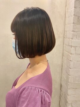 ベルビアンカ(Belle BIANCA) Belle BIANCA 丸みボブ/艶感グレージュ/イメチェン　by亀山