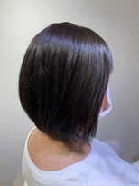 ユーネリー(U-NERY)&nbsp;前下がりボブ