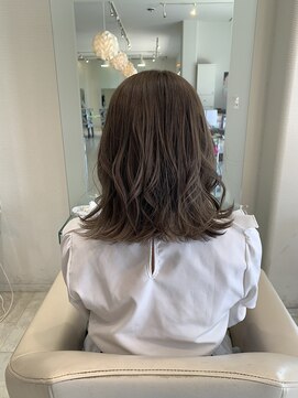 カイム ヘアー(Keim hair) ミルクティーベージュ/セミディ/レイヤーカット/小顔カット