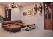 広々としたエントランスと、ゆったり座れるセット面でゆったりタイム…♪