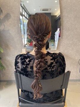 フレームセントラル(FRAME central) 《FRAMEcentral》編みおろし