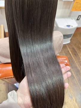 ル コワン ククー(Le coin coucou) 酸性ストレート