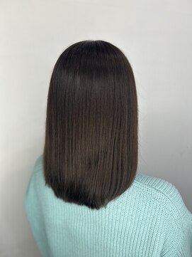 エスカーラ 表参道(THE ESCALA) ＠shino_ne197/セミディ/ダークアッシュ/グレージュ