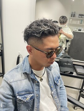 レックス(Rex) 【大人向けスタイル！】極道パーマ×ホワイトメッシュ