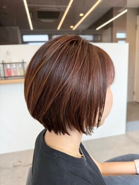 クラップス オル 金沢八景(CLAPS Ore) ダブルカラーミルクティーベージュカラーケアブリーチ韓国ボブ