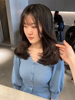 リール(rire)&nbsp;デザインカラーレイヤーカットウェットヘア夏オリーブベージュ