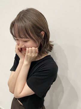 カットアンドトータルビューティ ヴァンキャトル(Cut&Total Beauty VINGT QUATRE) 1ブリーチでミルクティーグレージュ◎