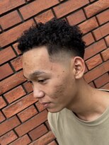 ローグ(Logue)&nbsp;スパイキーショートアフロ/特殊パーマ/テーパーフェード