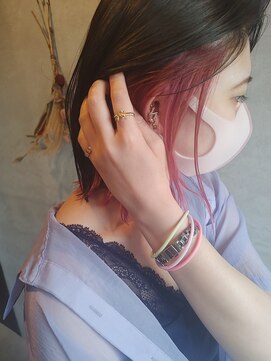 アイティ バイ イロヘア(aiti by ilo.hair) #ピンクパープルインナカラー