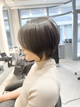 ロンドジェネルーズ 柏(Lond generous) ウェーブミディアム似合わせカットメルティカラーショート/柏柏