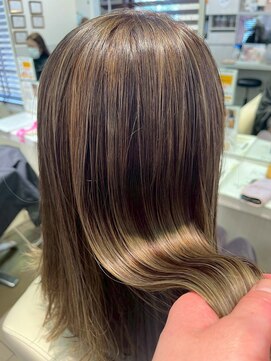 ジュイール 武蔵村山店(jouir) 武蔵村山店人気の白髪ぼかしハイライトカラー