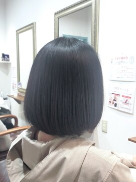 ヘアー グリーン(hair green) 30代40代50代/黒髪スタイル/ツヤ髪ボブ/内巻きボブ