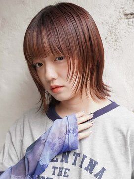 カライング(ing) 大人可愛い20代30代40代黒髪前下がりひし形小顔ボブ丸みショート