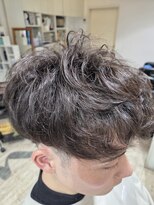 フュゼ(fusee)&nbsp;ツーブロックシャドウパーマ