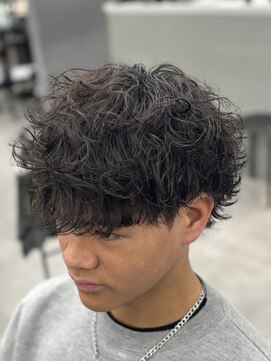 オーバルバイアピッシュ(OVARL by apish) メンズウルフ/マレットヘア/フリックカール/シャドウパーマ