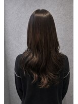 テラ(terra)&nbsp;ショコラブラウンの透け感カラー＆ニュアンスウェーブ