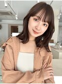 オリーブベージュ　前髪カタログ　くびれヘア　レイヤーカット