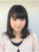 甘辛グラマラスな鎖骨ワンカールハンサムラウンドボブ