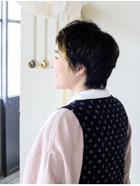 ホワイトルーム(White Room) ショートにワンポイントイエロー☆