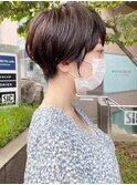耳かけ/ショートボブ/フォギーベージュ/毛先ウェーブパーマ
