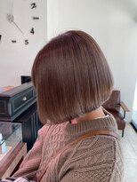 クティエ(Cuthie) 透明感のあるベージュ