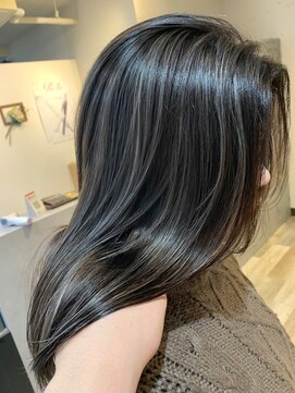 ヴィーヴォ 天六店(VIVO) 【VIVO】神田康之 極細シークレットハイライト アッシュグレー