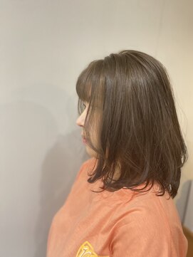 アームズ(Arm's) ナチュラルベージュ