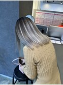 コントラスト バレイヤージュ_smoky white mat ash_