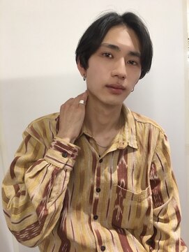 キー(kii) センターパート/マッシュショート/刈り上げ