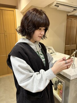 スムーク(smuk) 【smuk/スムーク】ボブ/外ハネボブ/くすみベージュ