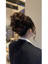 ヴィアンカ(Vianca)&nbsp;お団子アップアレンジ