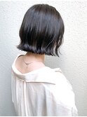 ぱつっとボブ 暗髪 寒色系カラー 艶カラー 外ハネボブ