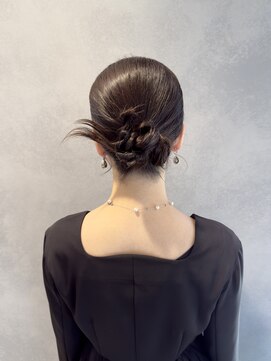 ノル(nol.) タイトなねじねじカチモリヘア/胸下ロング