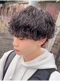 渋谷波巻きパーマメンズカットルーズパーマラウンドマッシュ強め
