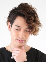アース 常盤平店(HAIR & MAKE EARTH) 個性的なサイドパートパーマスタイル