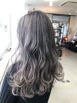 ヘアアンドメイク ムーア(Muuua)&nbsp;アッシュベージュバイオレット