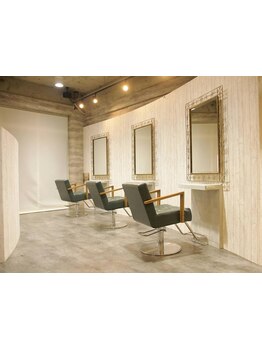 30～40代の女性や、男性の方から圧倒的な人気！オーナーの温かいおもてなしに思わずほっこり♪