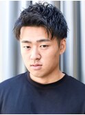 スーツ短髪ツーブロック束感モテる黒髪シークレットパーマ