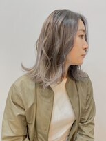 ノチ(Noci)&nbsp;【Noci】ホワイトシルバーのバレイヤージュ