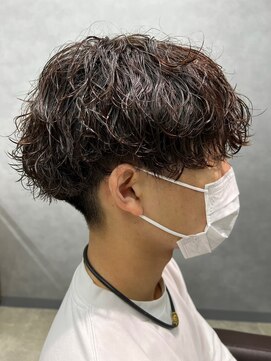 リット×ベリエ(Lit.×belier) 波巻きスパイラルパーママッシュショート無造作パーマ刈り上げ