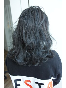 ヘアルーム モア(hair room More) 20代女性　ハイライト×アッシュグレー
