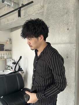 エー(a.) メンズパーマ