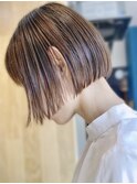 大人可愛い切りっぱなしひし形レイヤーカットモカベージュ