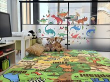 フュージョンサカエ(FUSION SAKAE)の雰囲気（二階にキッズスペースを完備お子さんも楽しい）