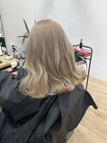 フリック(FLiC)&nbsp;ハイトーンミルクティーベージュ