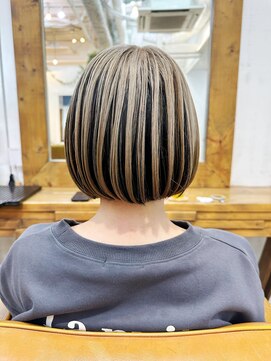 ニューラインギンザ(New-Line 銀座) ハイライトボブ