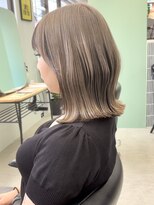 ヒビヲ(HIBIO)&nbsp;横浜ボブケアブリーチダブルカラーミルクティーベージュ